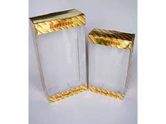 金卡紙與灰底白板紙對裱的ＰＶＣ透明酒包裝盒